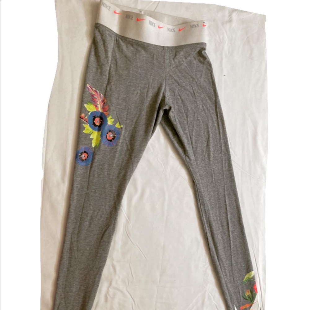 Nike Floral Leggings